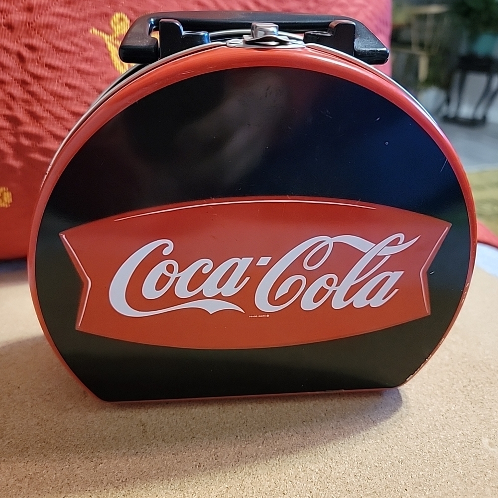 Coca-Cola Vintage Style Metal Lunchbox - Red & Black